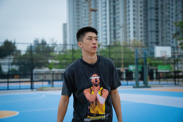 "Hali Choke Sign" Washed Black Tee