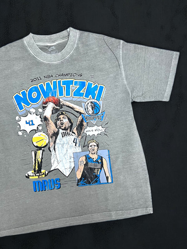 "DIRK IS THE CHAMPION IN 2011" Washed Tee