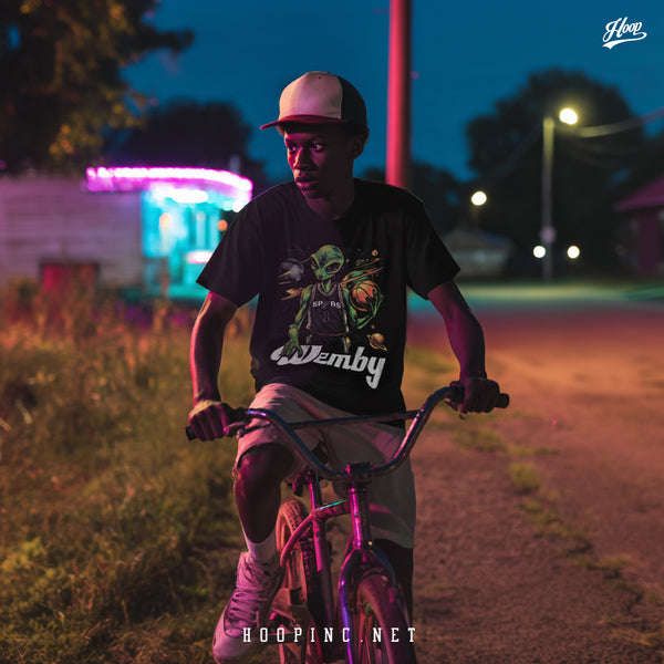 "Alien Wemby" Heavy Weight Tee